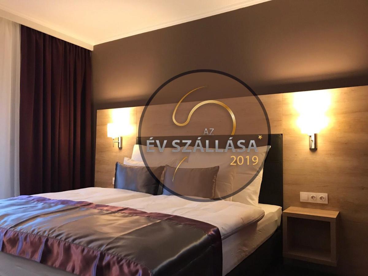 Villa Aruba & Private Spa Suites Keszthely Exterior photo